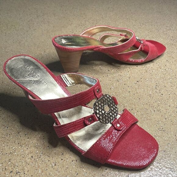 Anne Klein iFlex red lizard embossed sueded leather wood heel comfort sandals - Picture 7 of 16